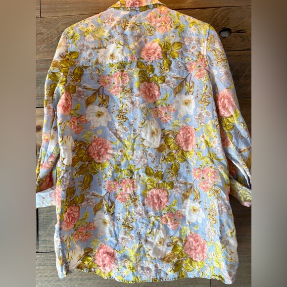 LINEN SPRING FLORAL BUTTON DOWN - Picture 2 of 7
